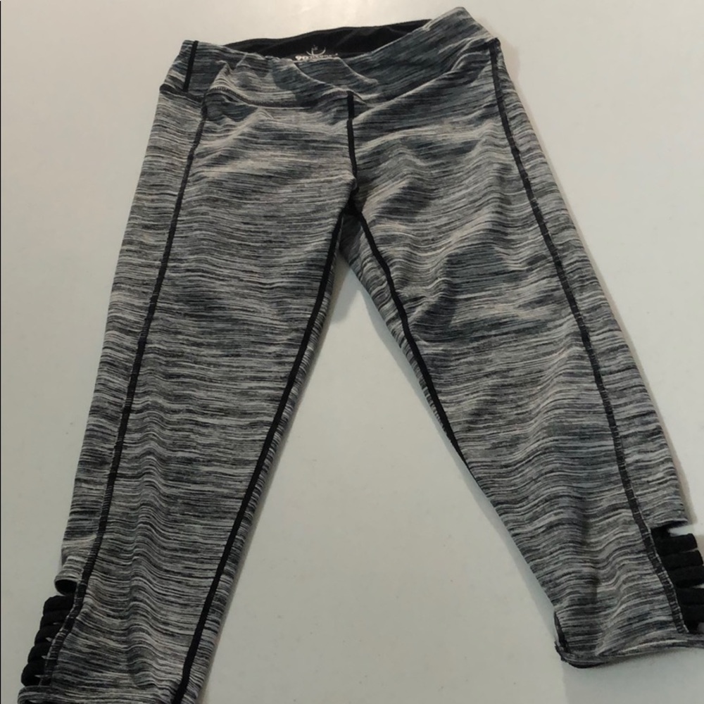 Athletic pants